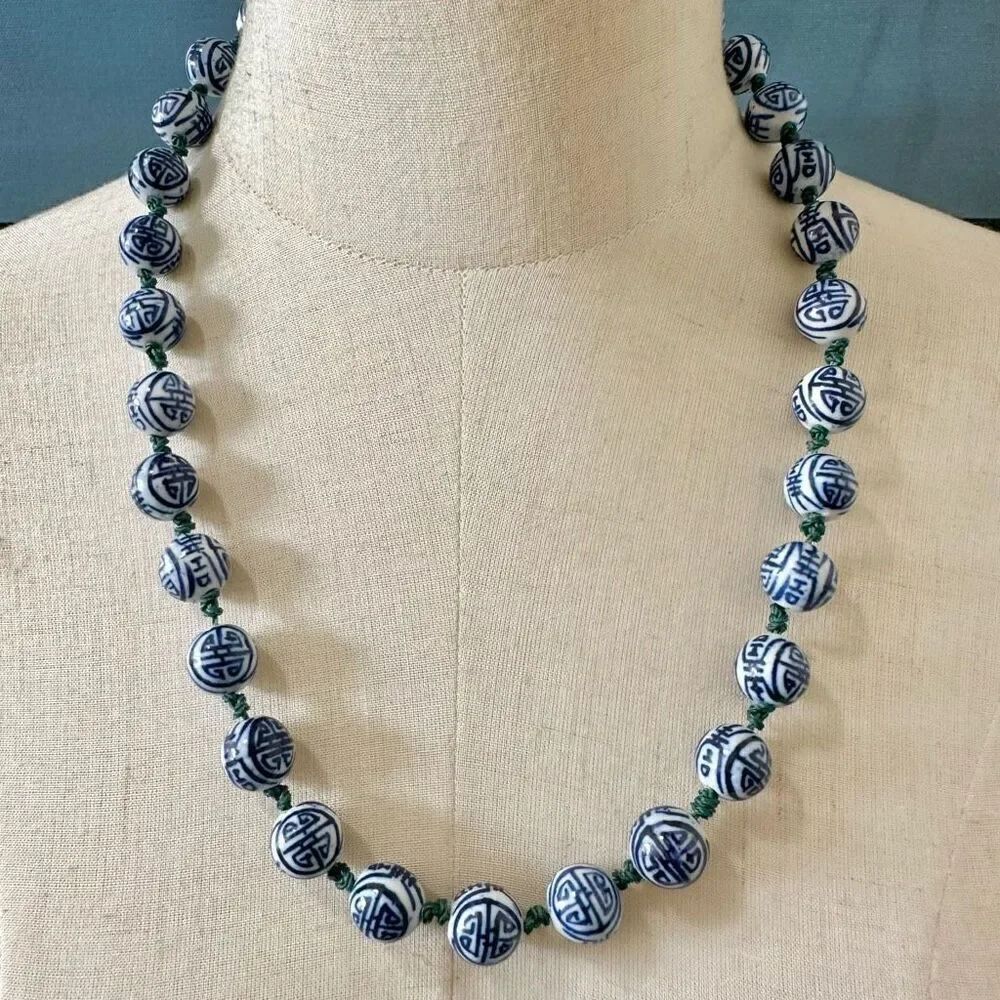 Blue and white Shoulao porcelain Chinese beaded necklace